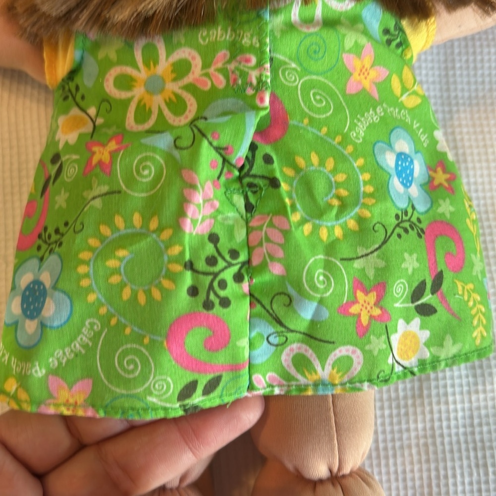 Cabbage Patch Doll With Pig Rail and Green Dress - Picture 8 of 13